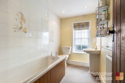 Hammondstreet Road, Cheshunt, Hertfordshire, EN7 6PW