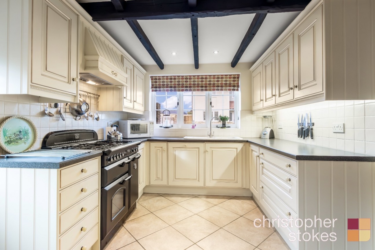 Hammondstreet Road, Cheshunt, Hertfordshire, EN7 6PW