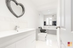 Temple Close, Cheshunt, Waltham Cross, Hertfordshire, EN7 5AP
