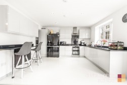 Temple Close, Cheshunt, Waltham Cross, Hertfordshire, EN7 5AP