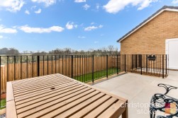 St. Johns Road, Goffs Oak, Hertfordshire, EN7 5PN