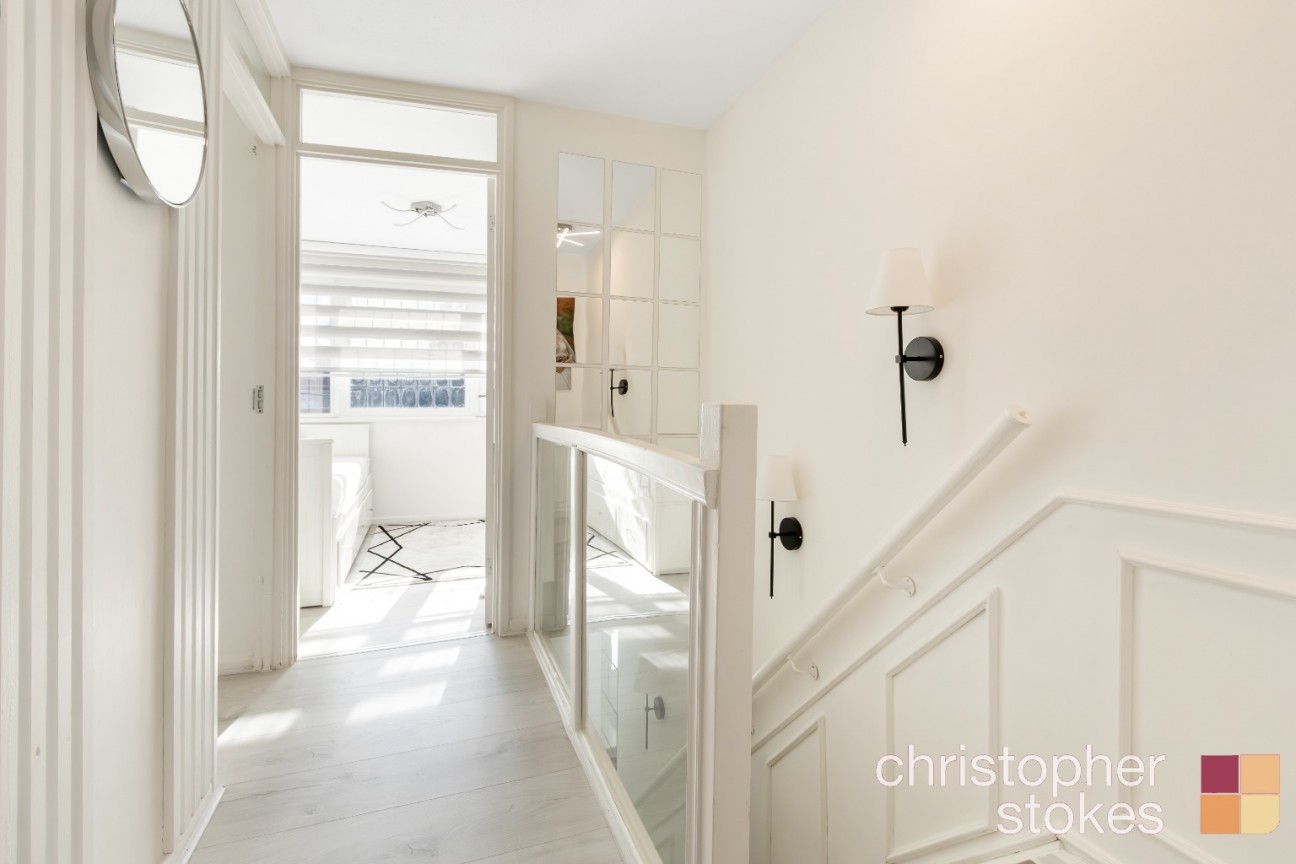 Westfield Close, Waltham Cross, Hertfordshire, EN8 7EY