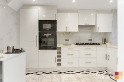 Westfield Close, Waltham Cross, Hertfordshire, EN8 7EY
