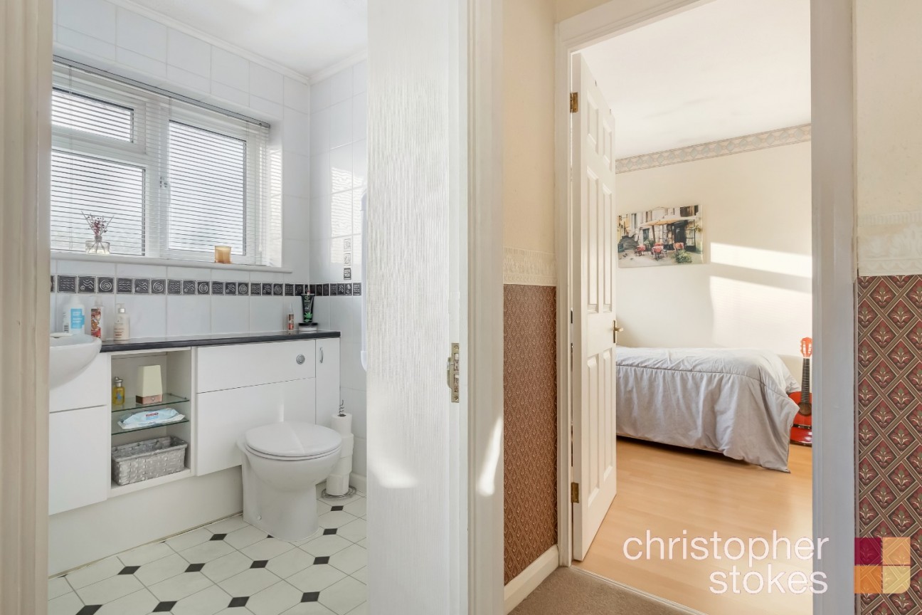 Perrysfield Road, Cheshunt, Hertfordshire, EN8 0TQ