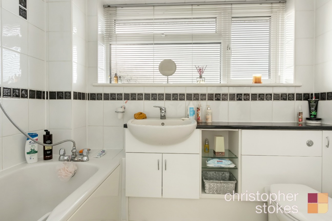 Perrysfield Road, Cheshunt, Hertfordshire, EN8 0TQ