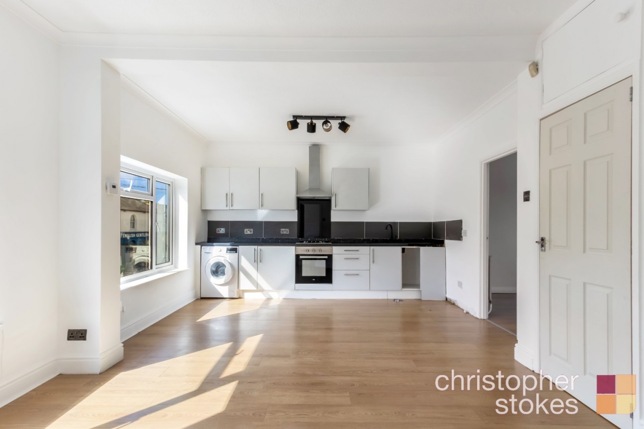 Turners Hill, Cheshunt, Hertfordshire, EN8 9DD