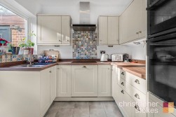 Treewall Gardens, Bromley, Kent, BR1 5BT