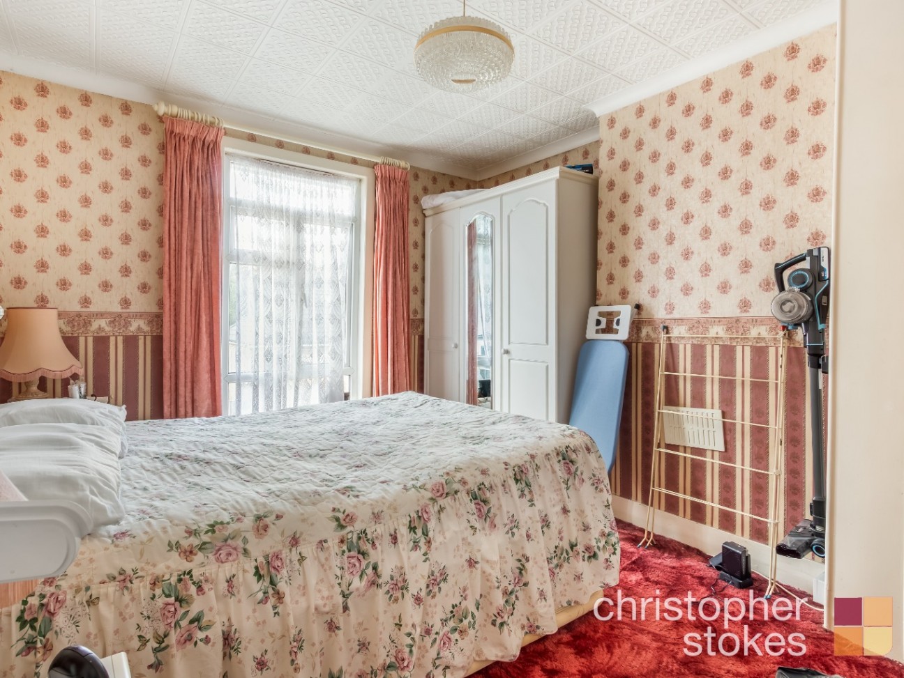 Holdbrook North, Waltham Cross, Hertfordshire, EN8 7SJ