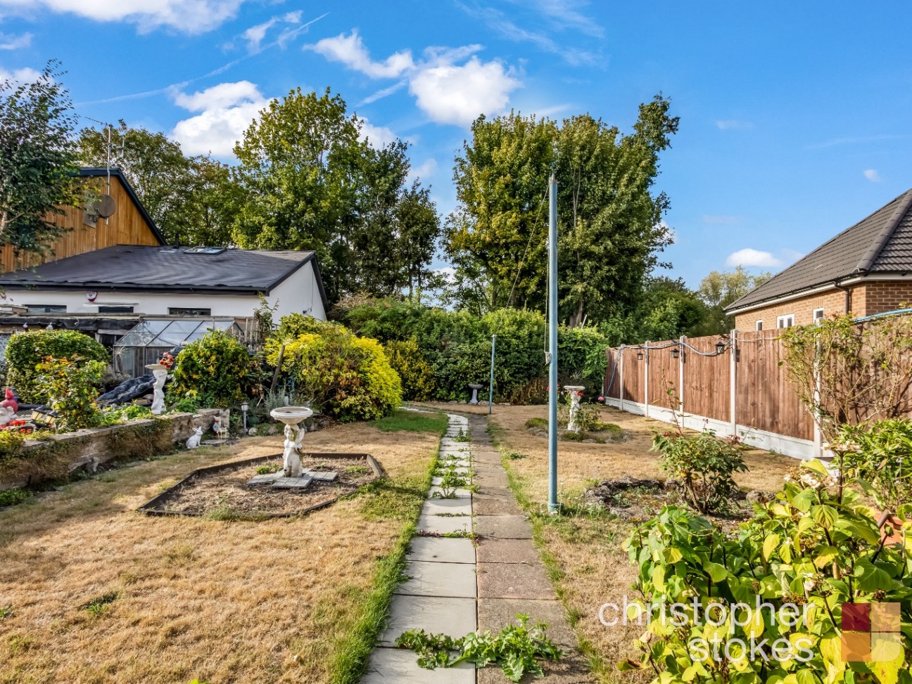Holdbrook North, Waltham Cross, Hertfordshire, EN8 7SJ