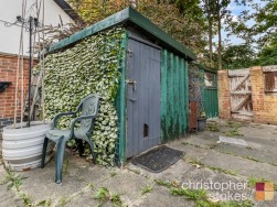 Holdbrook North, Waltham Cross, Hertfordshire, EN8 7SJ