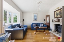 Sterling Avenue, Waltham Cross, Hertfordshire, EN8 8DE