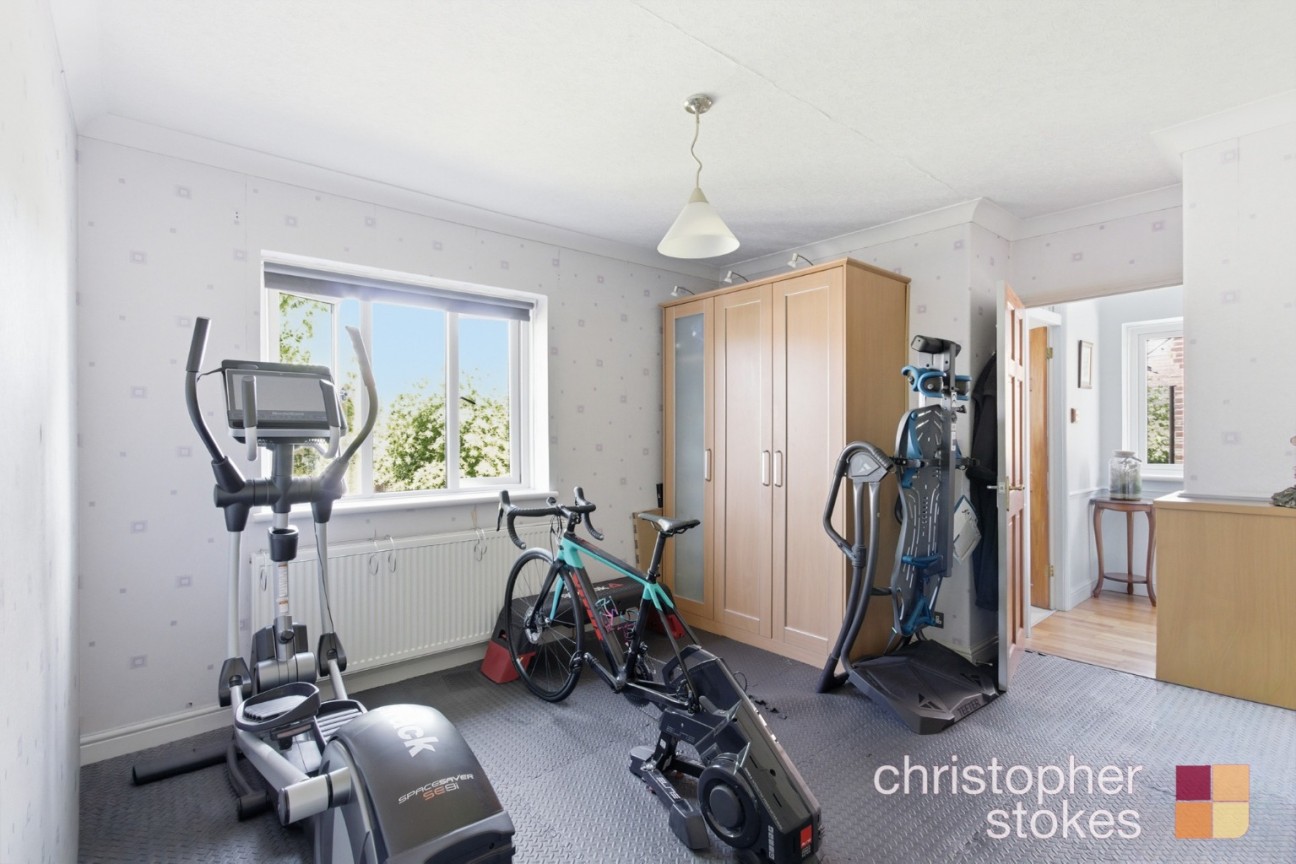 Sterling Avenue, Waltham Cross, Hertfordshire, EN8 8DE