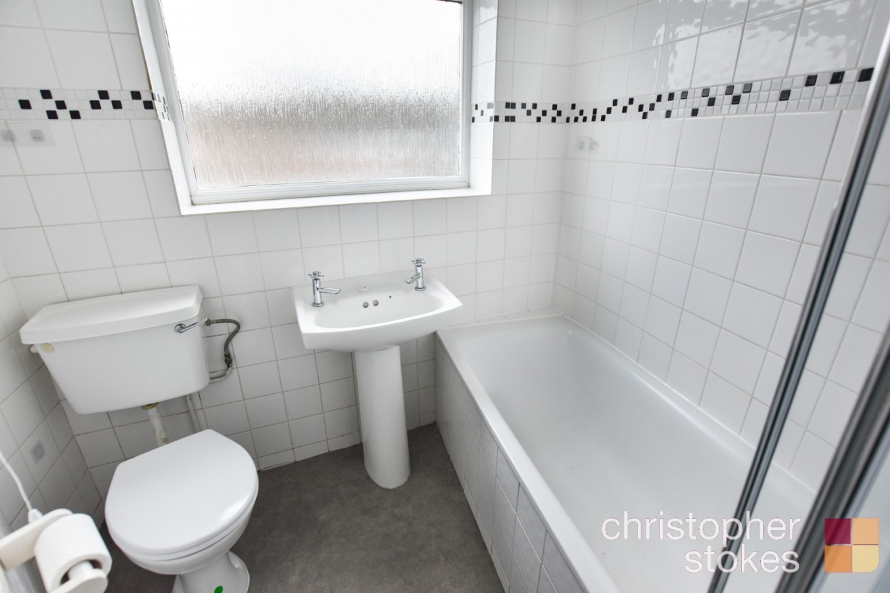 Bicknoller Road, Enfield, Greater London, EN1 3NN