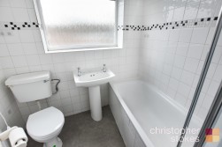 Bicknoller Road, Enfield, Greater London, EN1 3NN