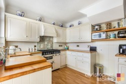 Northfield Road, Waltham Cross, Hertfordshire, EN8 7RG