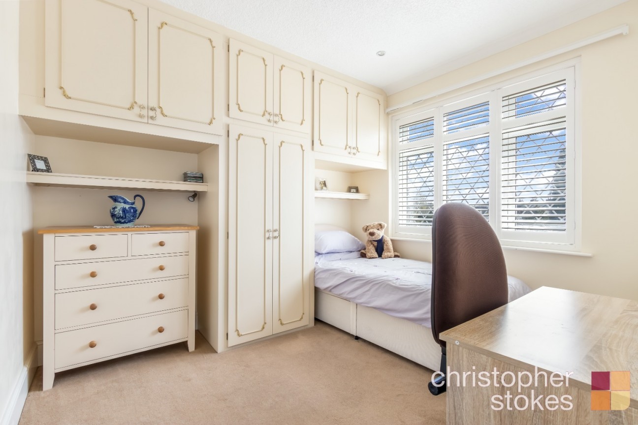 Northfield Road, Waltham Cross, Hertfordshire, EN8 7RG
