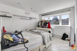 Holmesdale, Waltham Cross, EN8 8QY
