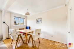 Whitefields Road, Cheshunt, Hertfordshire, EN8 0EU