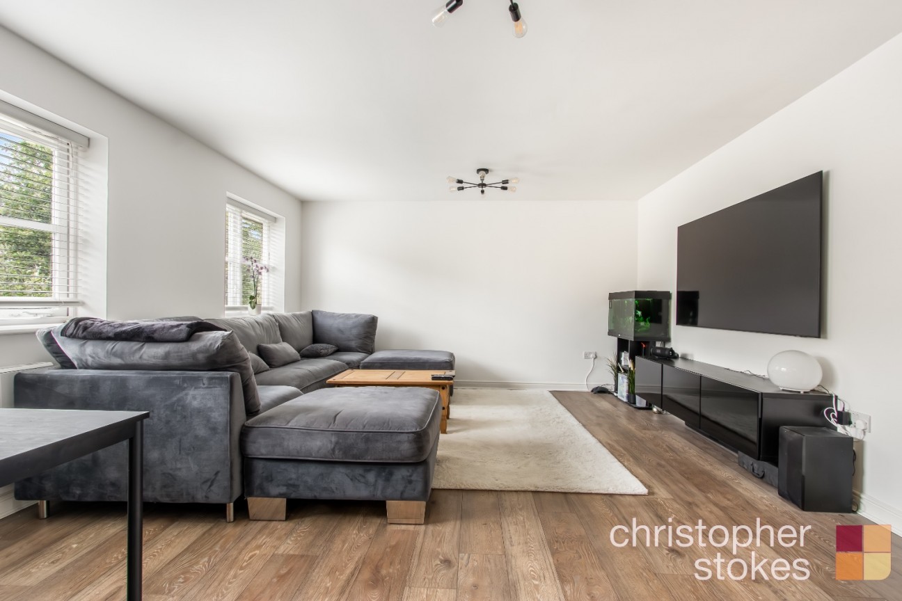 Plomer Avenue, Hoddesdon, Hertfordshire, EN11 9FR