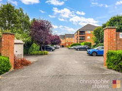 Plomer Avenue, Hoddesdon, Hertfordshire, EN11 9FR