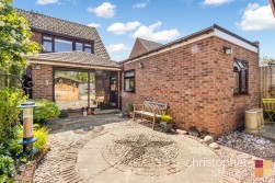 Ousden Drive, Cheshunt, Waltham Cross, Hertfordshire, EN8 9RL