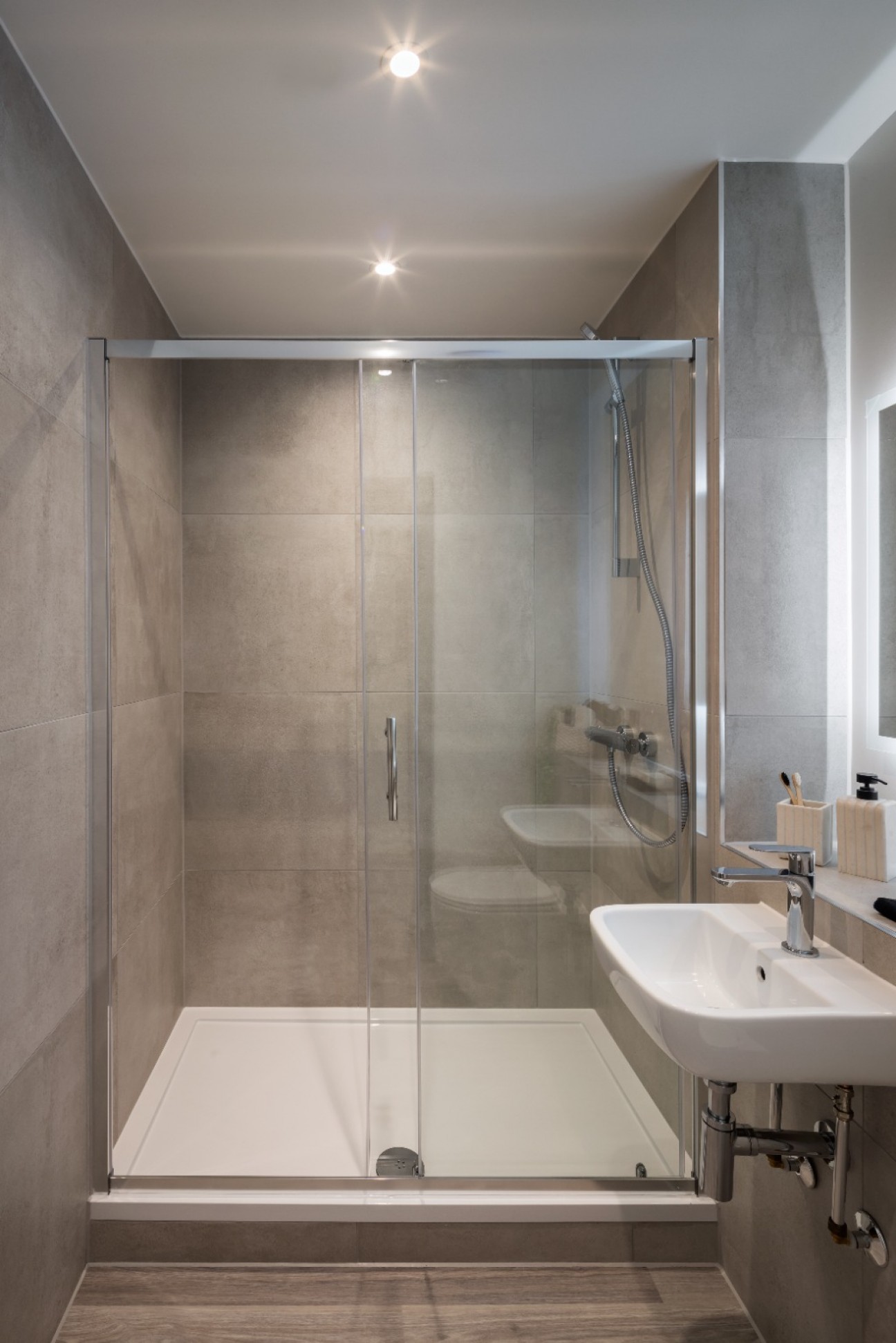 The Embassy - Studio Apartments with Separate Sleeping Area