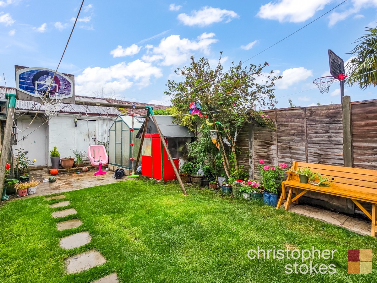 Northfield Road, Waltham Cross, Hertfordshire, EN8 7RF