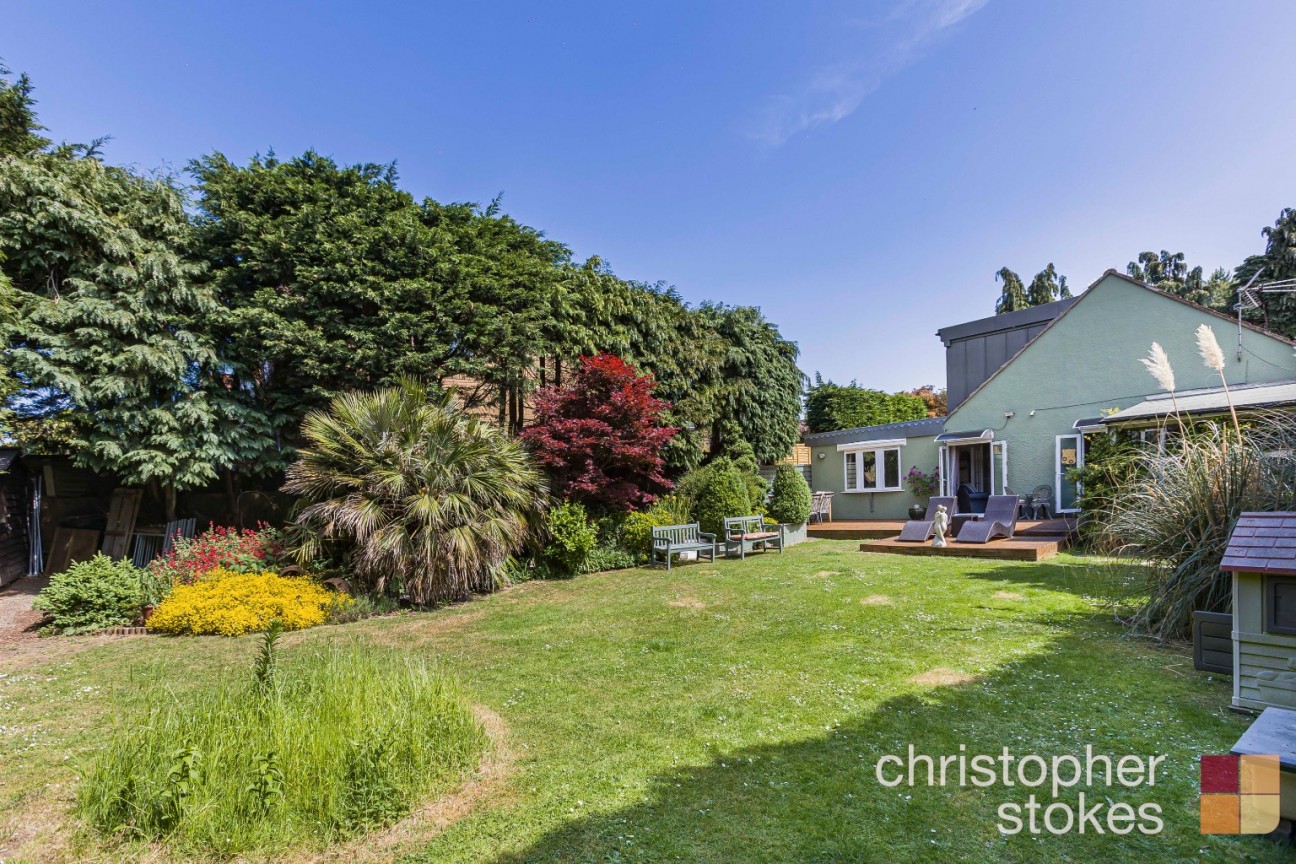 Sandon Road, Cheshunt, Hertfordshire, EN8 9RB