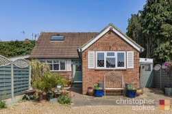 Sandon Road, Cheshunt, Hertfordshire, EN8 9RB