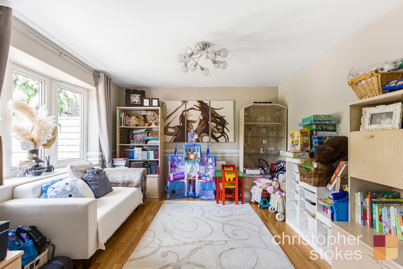 Sandon Road, Cheshunt, Hertfordshire, EN8 9RB