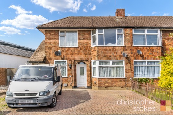 Arlington Crescent, Waltham Cross, Hertfordshire, EN8 7RN