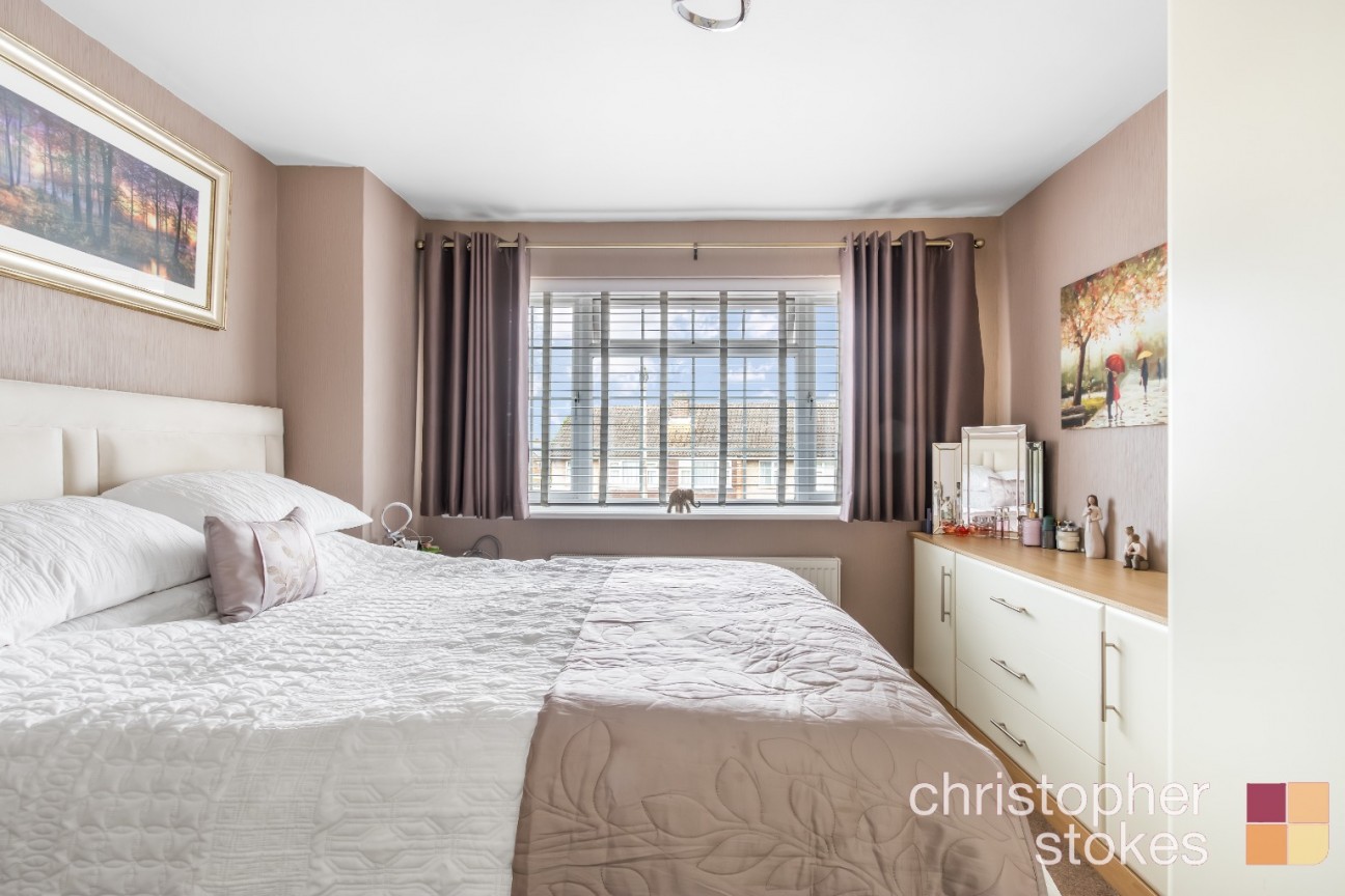 Barnfield Close, Hoddesdon, Hertfordshire, EN11 9EP