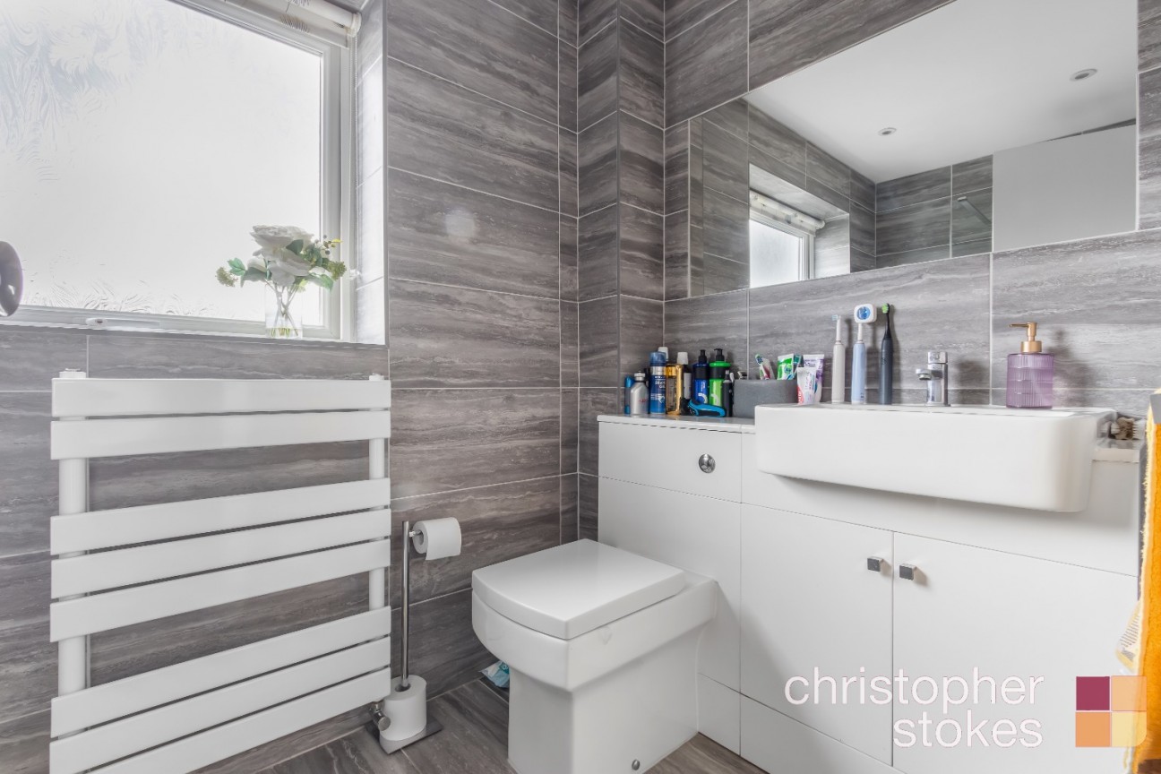 Barnfield Close, Hoddesdon, Hertfordshire, EN11 9EP