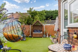 Barnfield Close, Hoddesdon, Hertfordshire, EN11 9EP