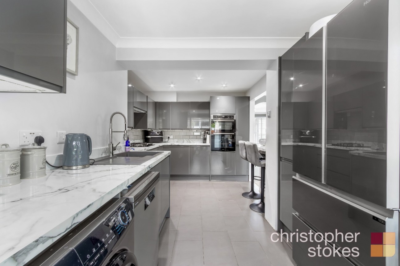 Barnfield Close, Hoddesdon, Hertfordshire, EN11 9EP