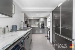 Barnfield Close, Hoddesdon, Hertfordshire, EN11 9EP