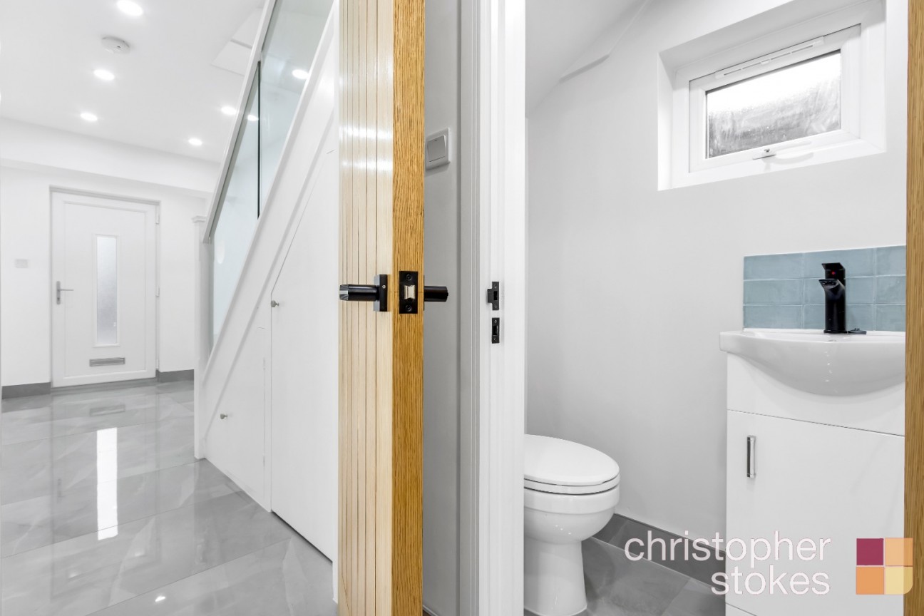 Cranborne Road, Cheshunt, Hertfordshire, EN8 8SJ