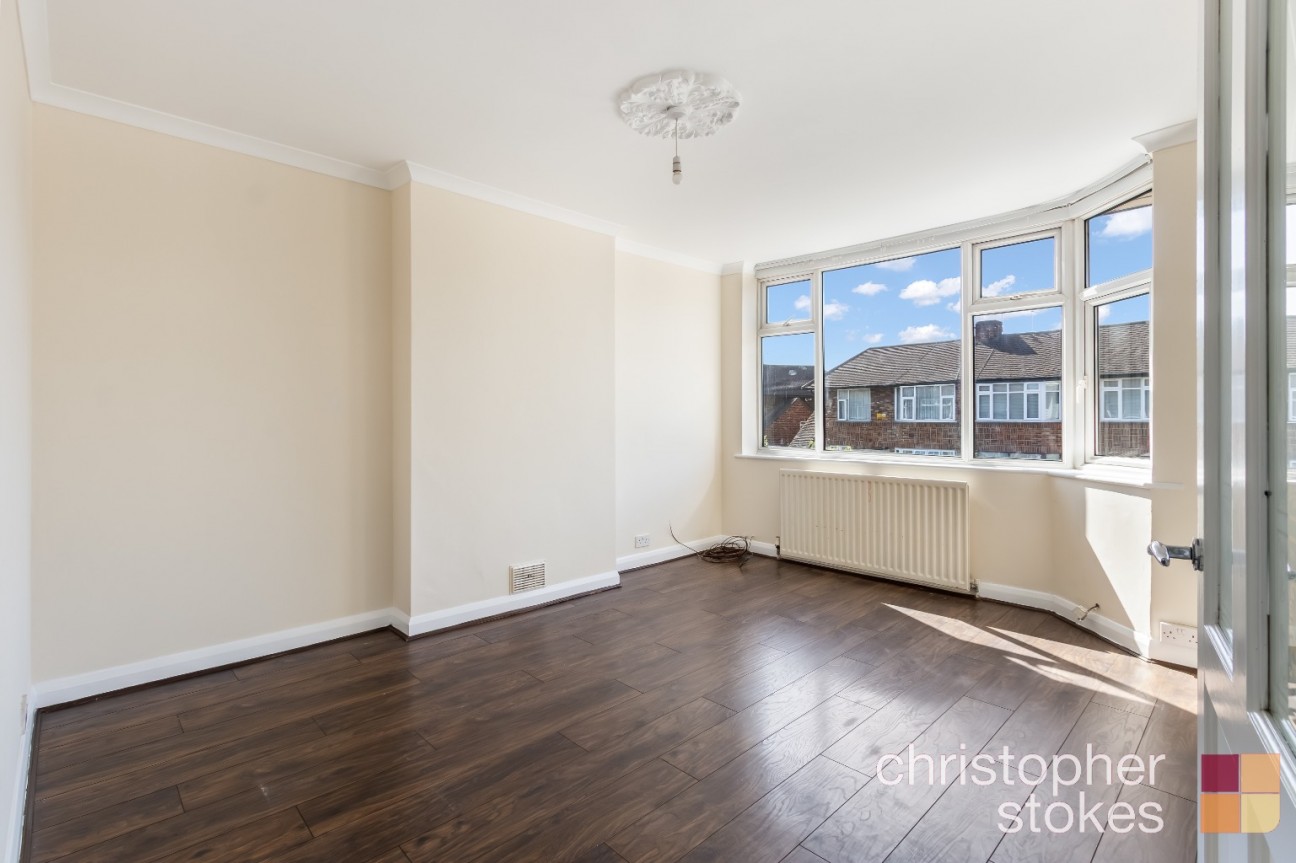 Arlington Crescent, Waltham Cross, Hertfordshire, EN8 7RN