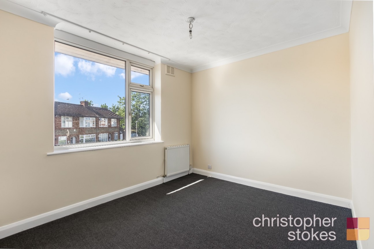 Arlington Crescent, Waltham Cross, Hertfordshire, EN8 7RN
