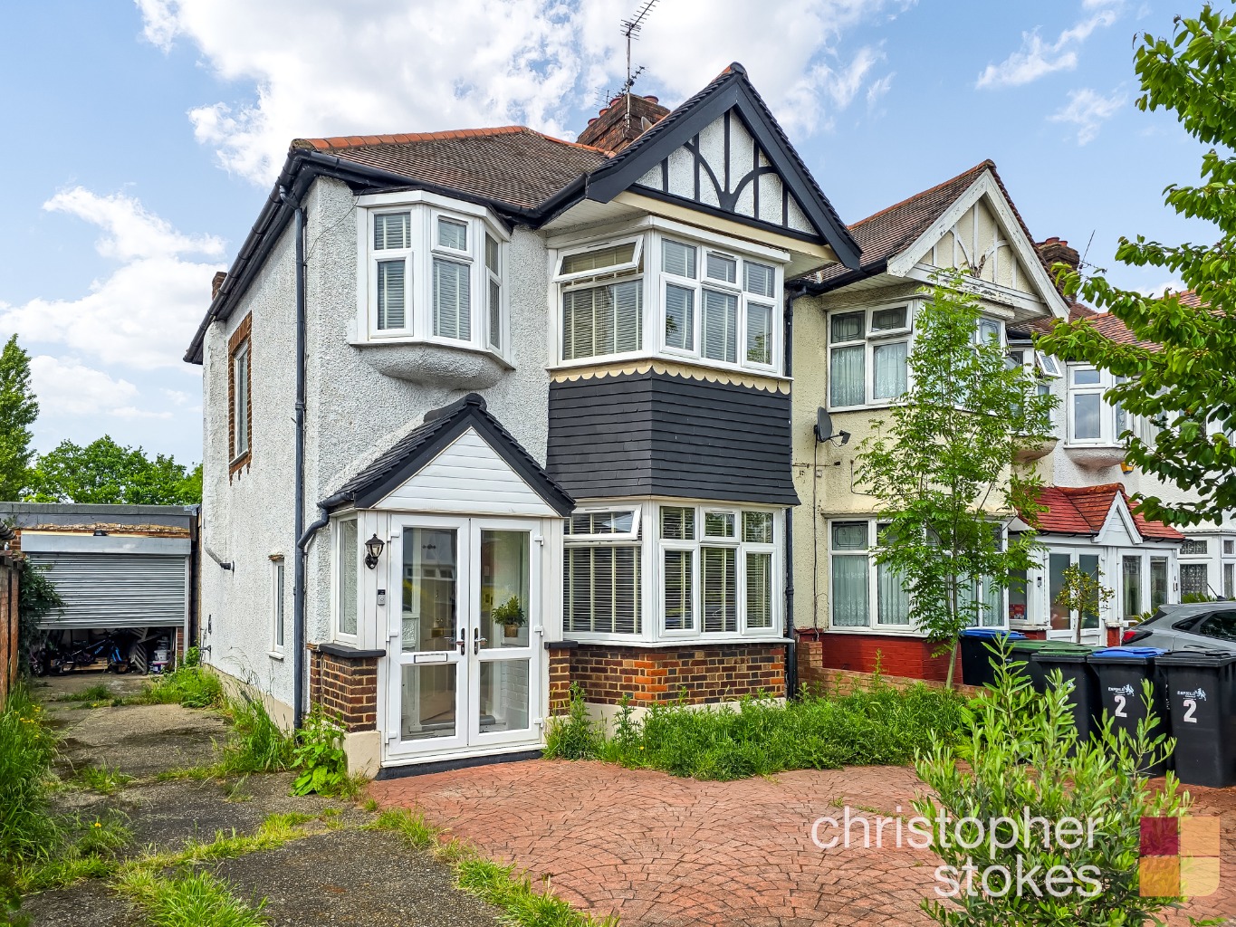 Bullsmoor Way, Waltham Cross, Greater London, EN8 8HN