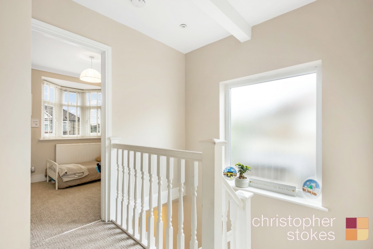 Bullsmoor Way, Waltham Cross, Greater London, EN8 8HN