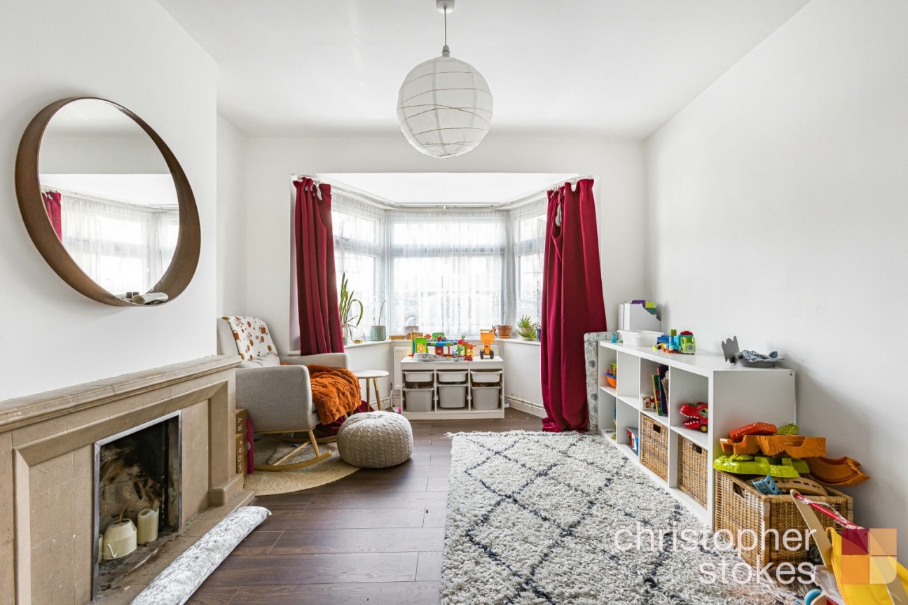 Clarendon Road, Cheshunt, Hertfordshire, EN8 9DJ