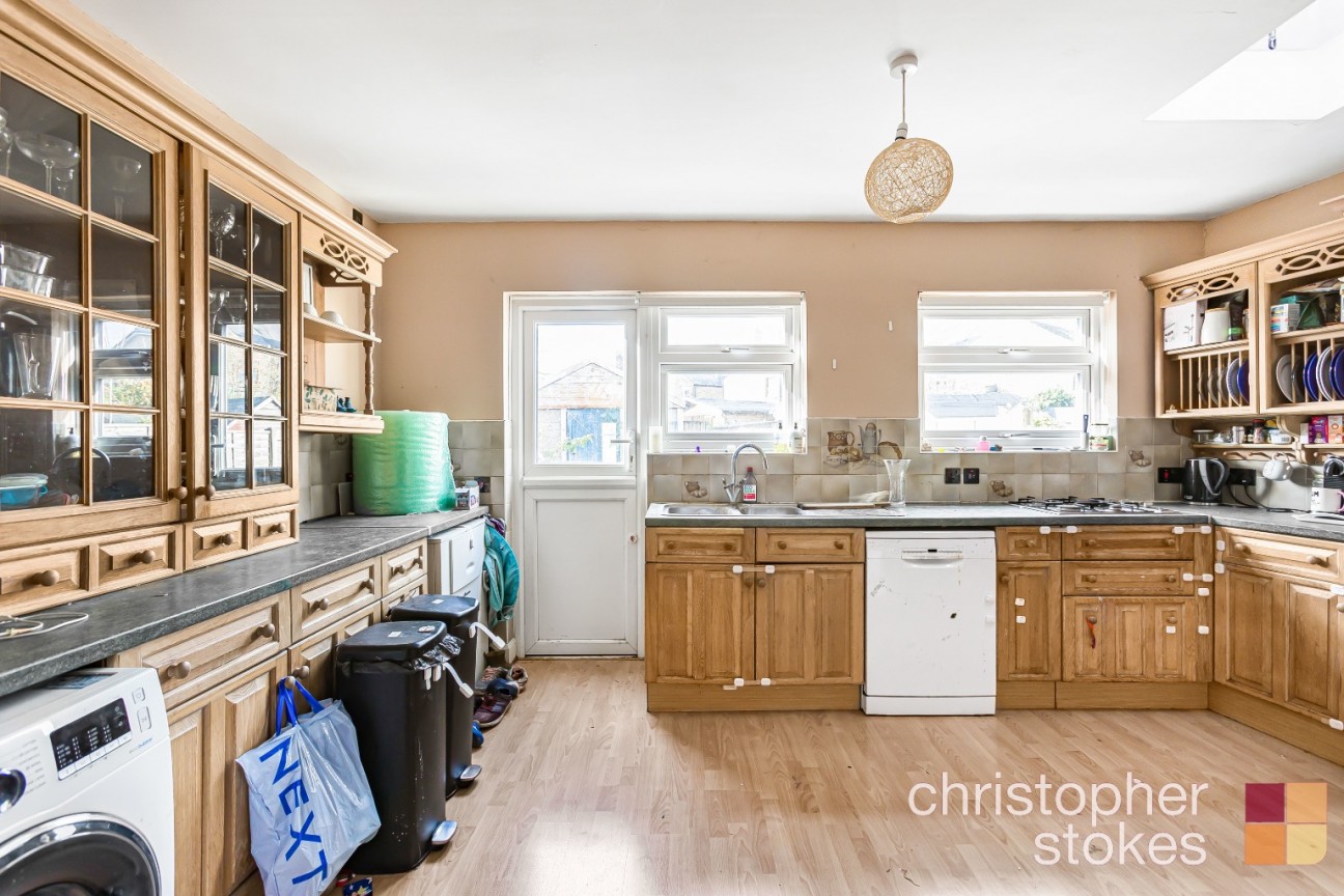 Clarendon Road, Cheshunt, Hertfordshire, EN8 9DJ