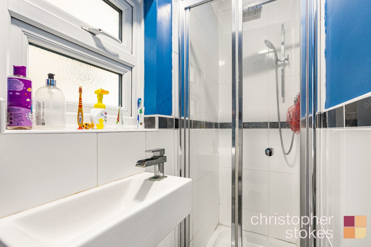 Clarendon Road, Cheshunt, Hertfordshire, EN8 9DJ