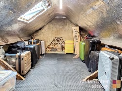 Oatlands Road, Enfield, Greater London, EN3 5LP