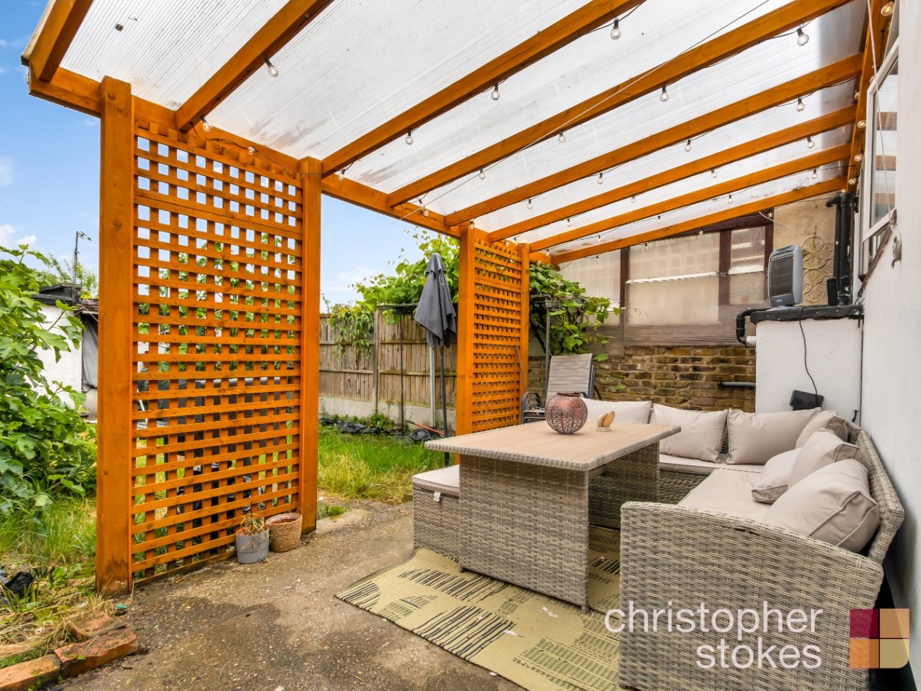 Oatlands Road, Enfield, Greater London, EN3 5LP