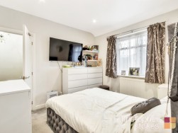 Oatlands Road, Enfield, Greater London, EN3 5LP
