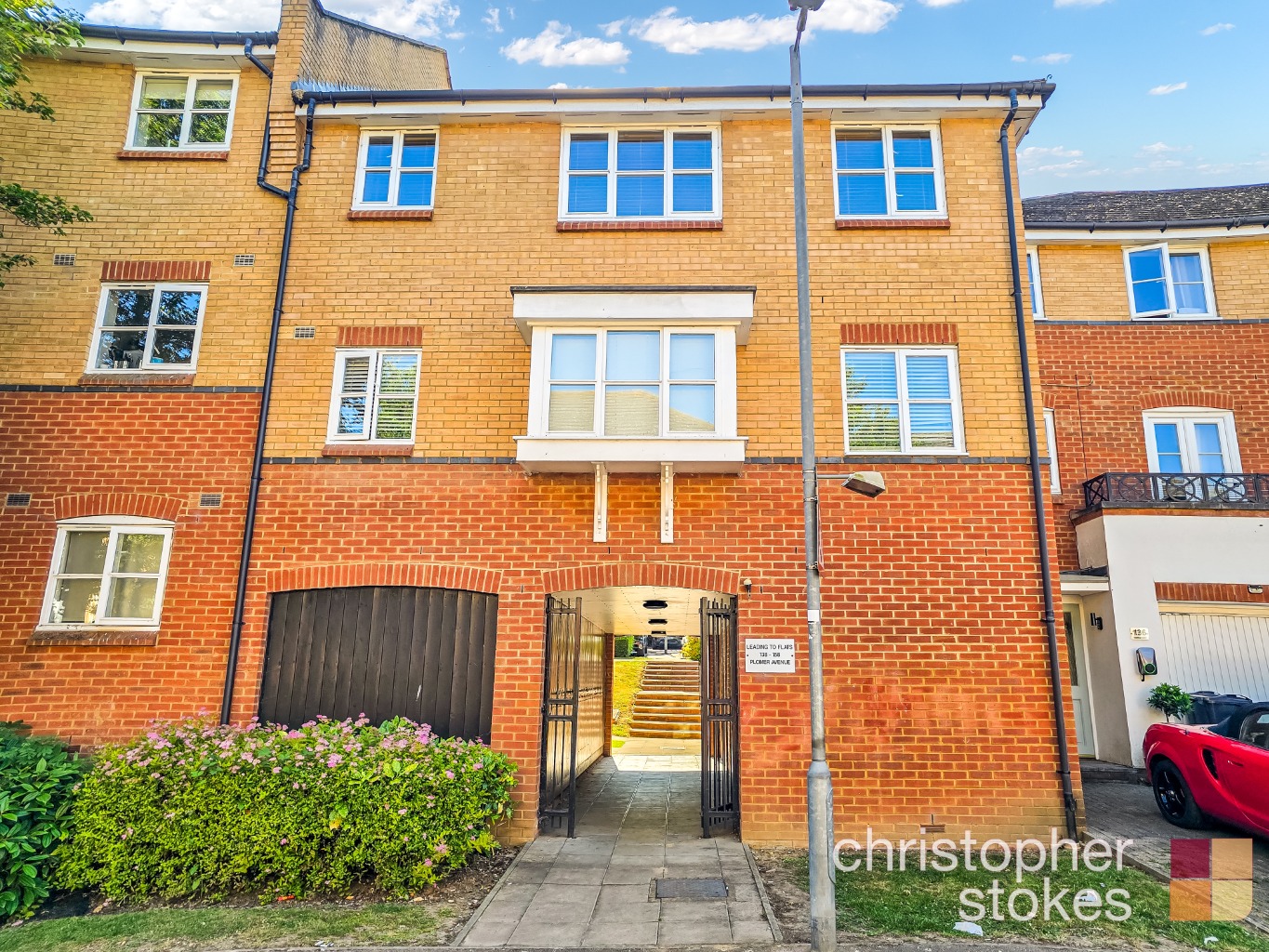 Plomer Avenue, Hoddesdon, Hertfordshire, EN11 9FS