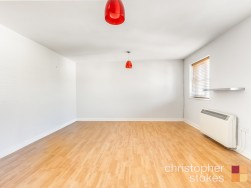 Plomer Avenue, Hoddesdon, Hertfordshire, EN11 9FS