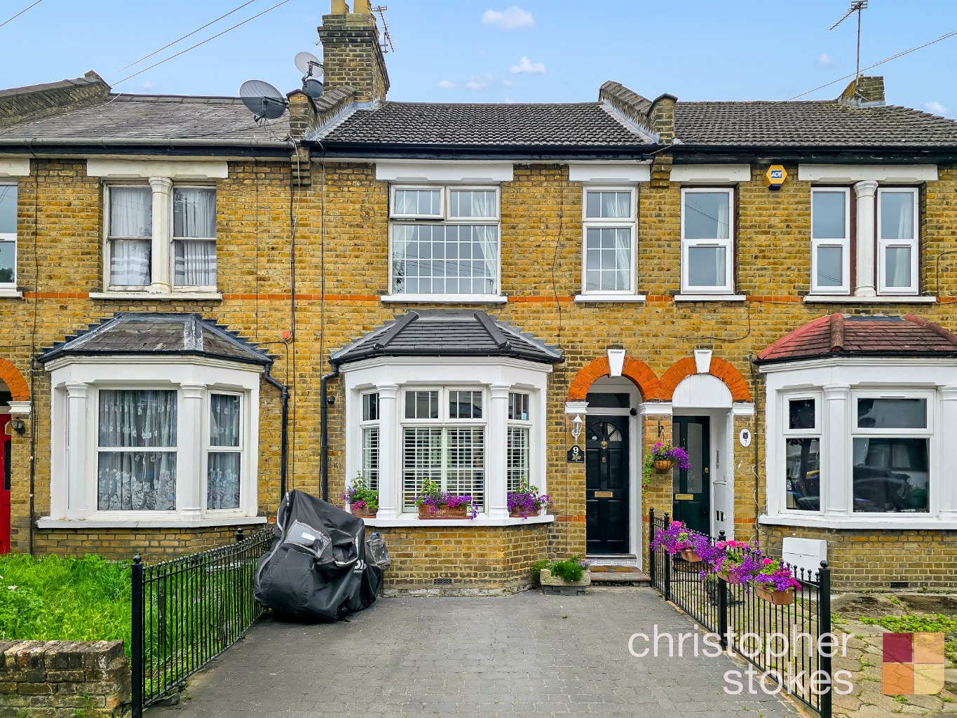 Chestnut Road, Enfield, Greater London, EN3 6SX